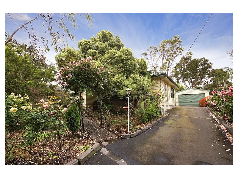 32 Lavidge Road, Ashwood VIC 3147