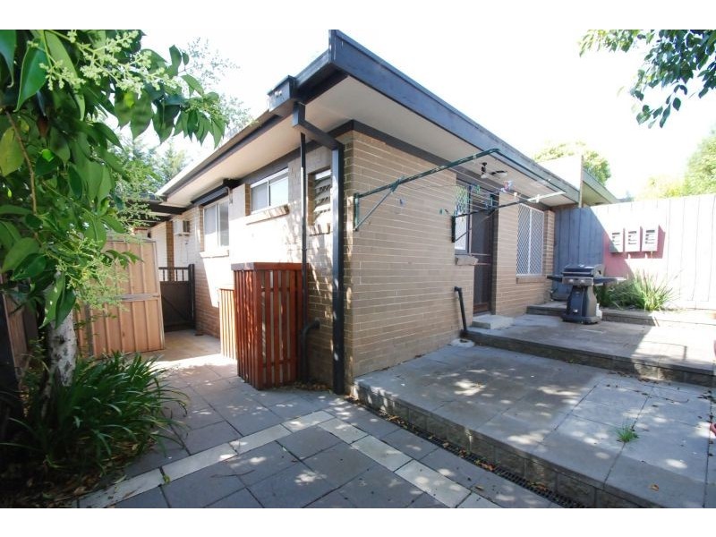 3/2 June Crescent, Glen Iris VIC 3146