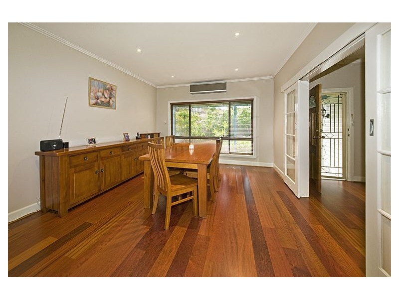 13 Middleborough Road, Burwood VIC 3125