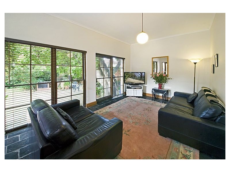 1273-1275 Dandenong Road, Malvern East VIC 3145