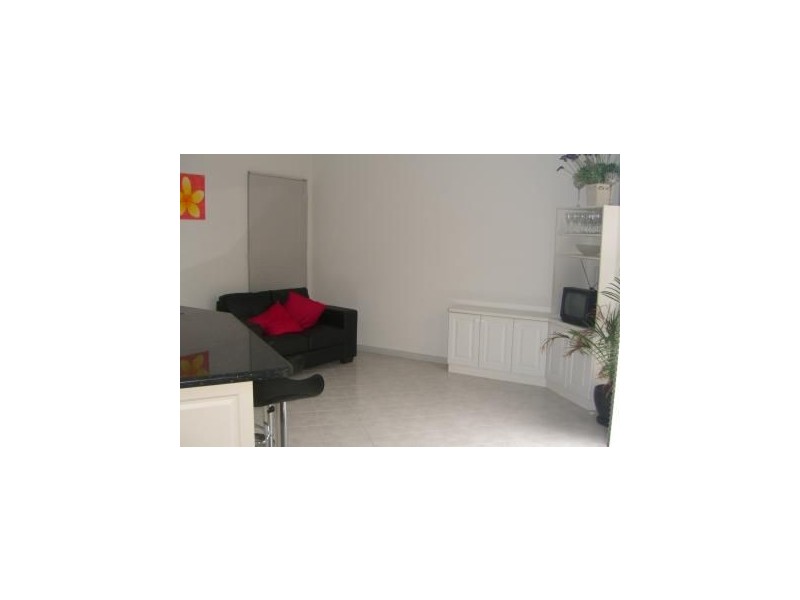 2/15 Parer Street, Burwood VIC 3125