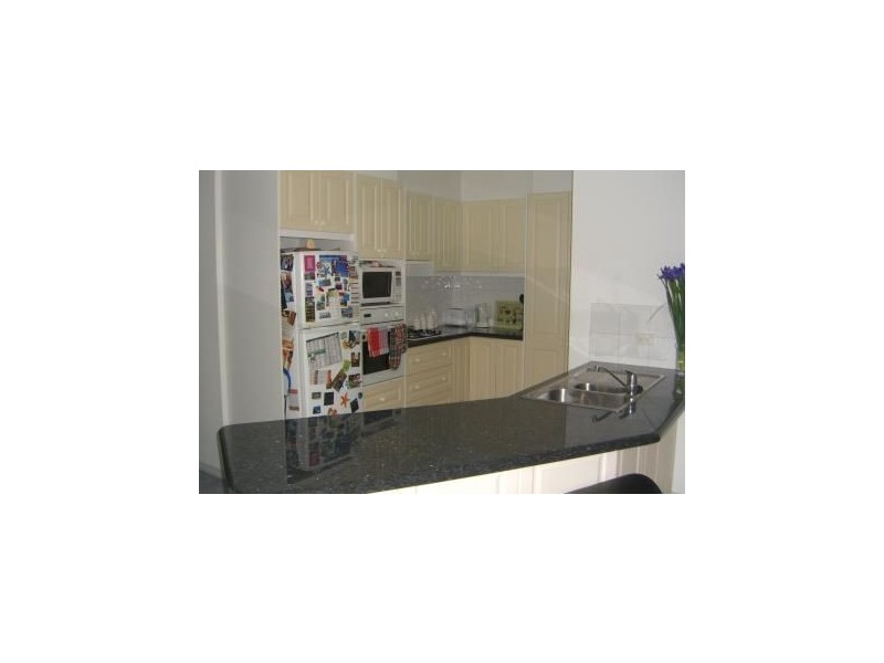 2/15 Parer Street, Burwood VIC 3125