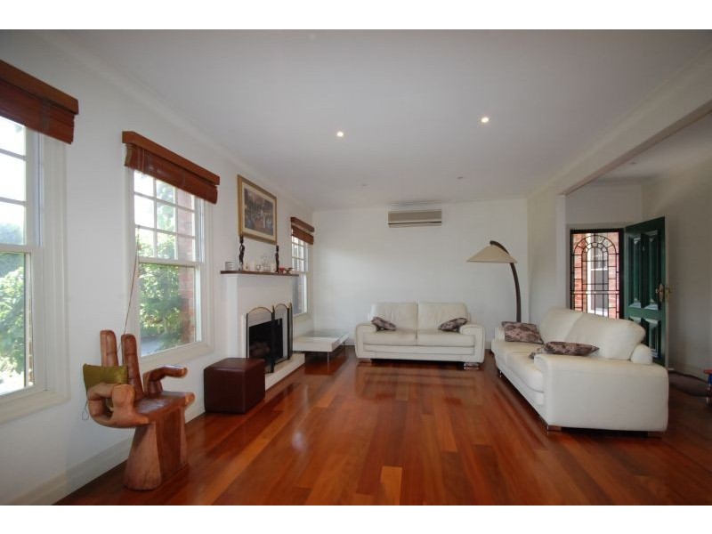 2/40 Burke Road, Malvern East VIC 3145
