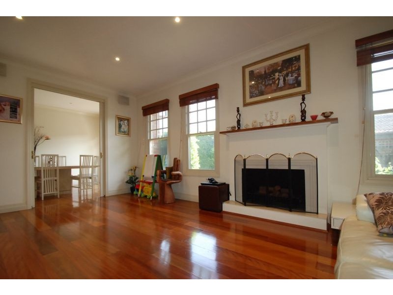 2/40 Burke Road, Malvern East VIC 3145