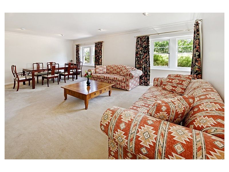 34 Dillon Grove, Glen Iris VIC 3146