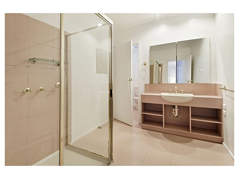 34 Dillon Grove, Glen Iris VIC 3146