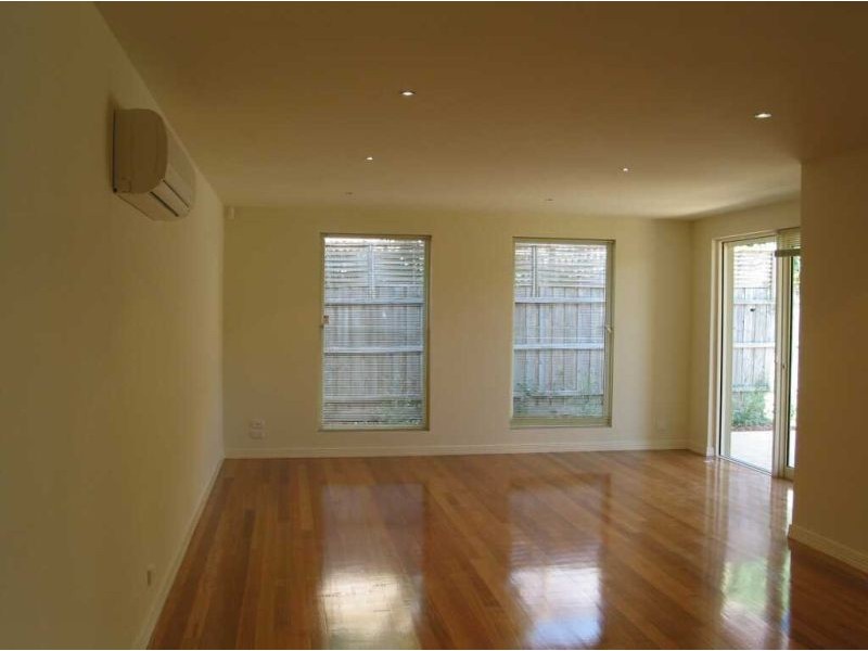 3/2 Moira Street, Malvern East VIC 3145