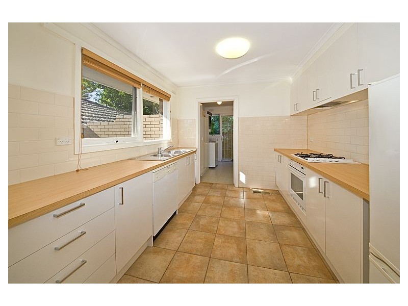 2/2 Tollington Avenue, Malvern East VIC 3145