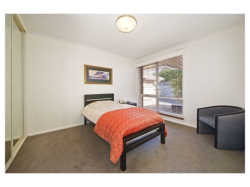 2/2 Tollington Avenue, Malvern East VIC 3145