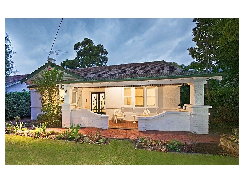 24 Ash Grove, Malvern East VIC 3145