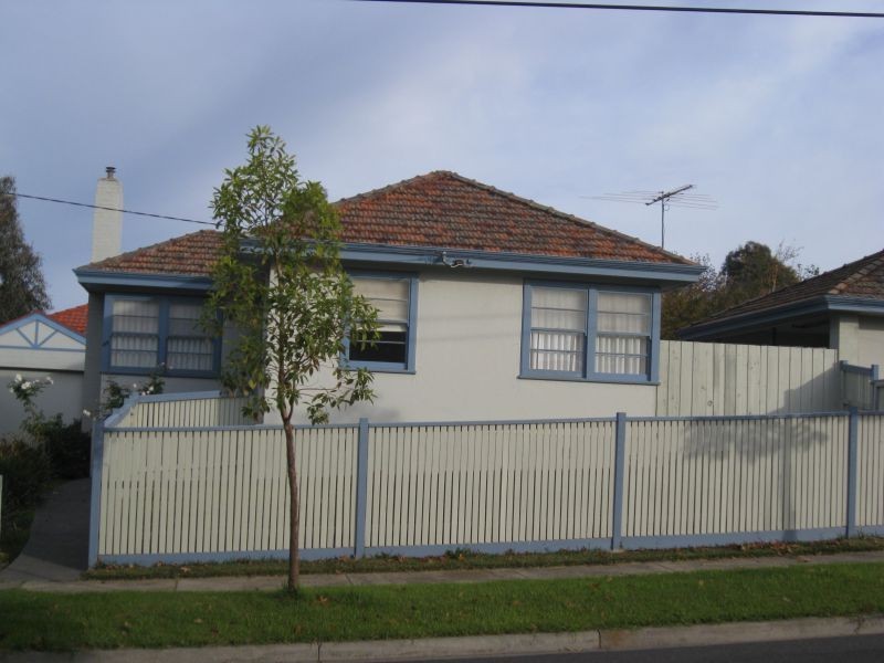 44 Warner Ave, Ashburton VIC 3147