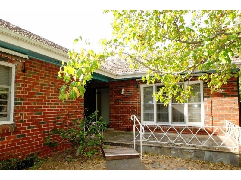 28 Dillon Grove, Glen Iris VIC 3146