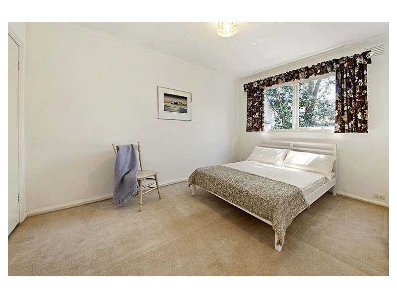 2/9 Hedgeley Avenue, Malvern East VIC 3145