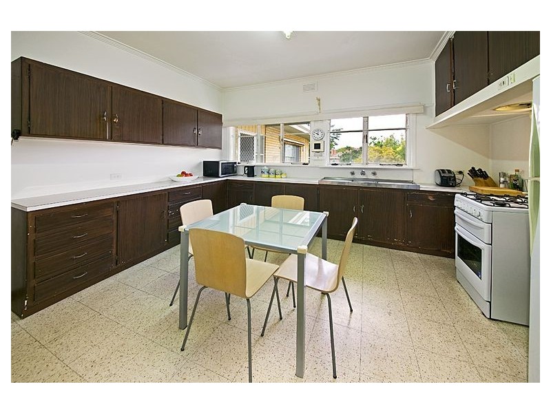 18 Poulter Street, Ashburton VIC 3147