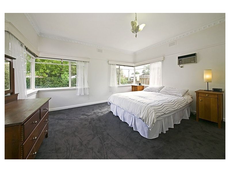 18 Poulter Street, Ashburton VIC 3147