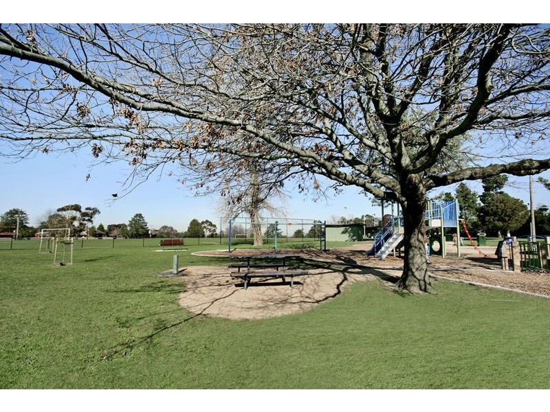 18 Poulter Street, Ashburton VIC 3147