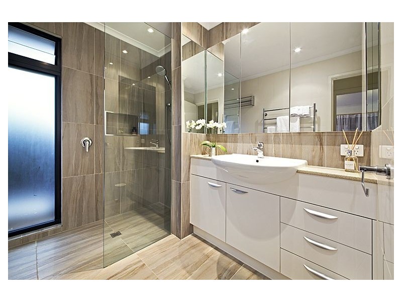 56 Meldan Street, Burwood VIC 3125