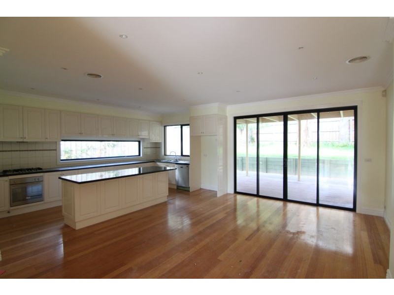 2/23 Nicholas Street, Ashburton VIC 3147