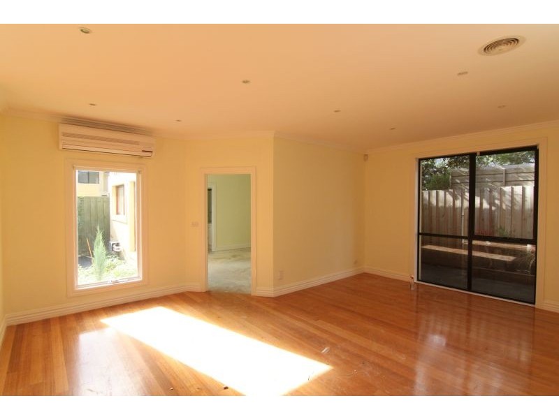 2/23 Nicholas Street, Ashburton VIC 3147