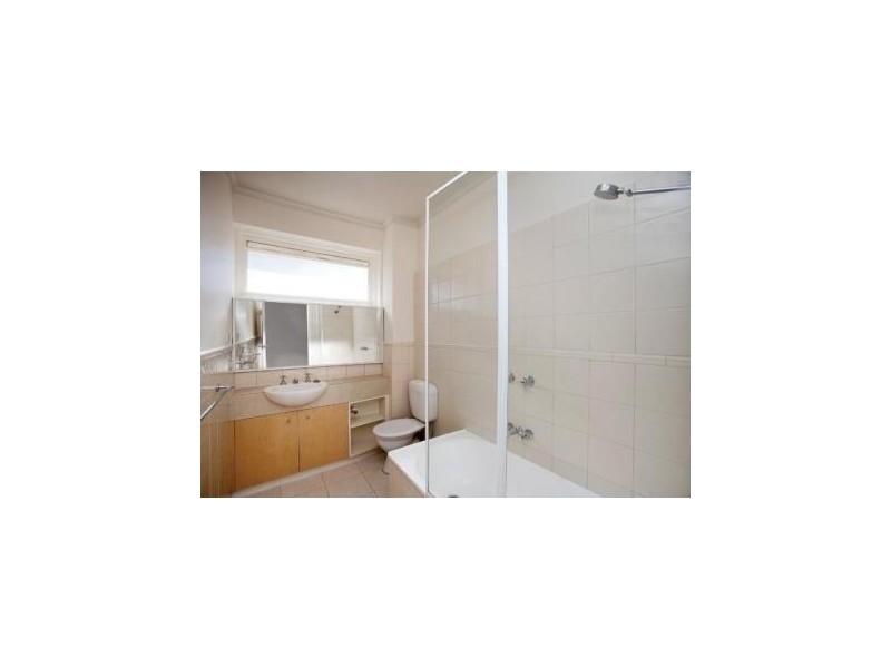 8/24 Edgar Street, Glen Iris VIC 3146
