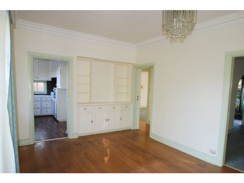 35 St Georges Crescent, Ashburton VIC 3147