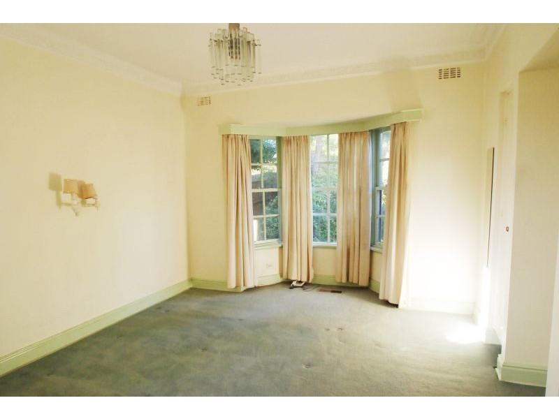 35 St Georges Crescent, Ashburton VIC 3147