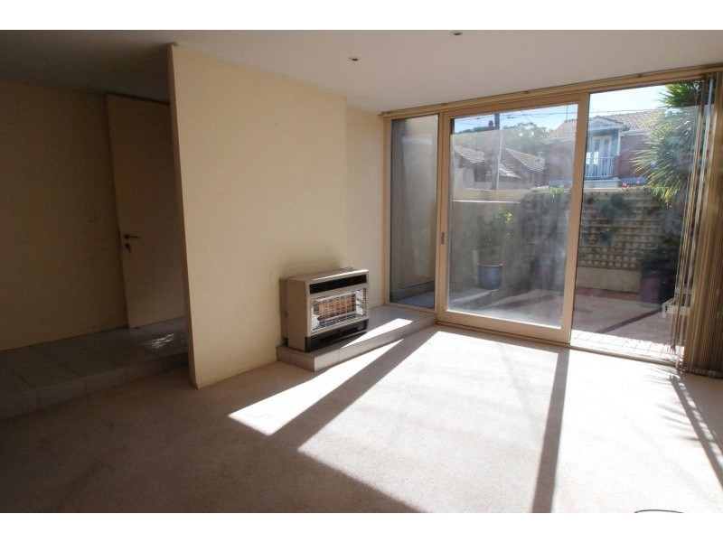 25 Marlborough Street, St Kilda East VIC 3183