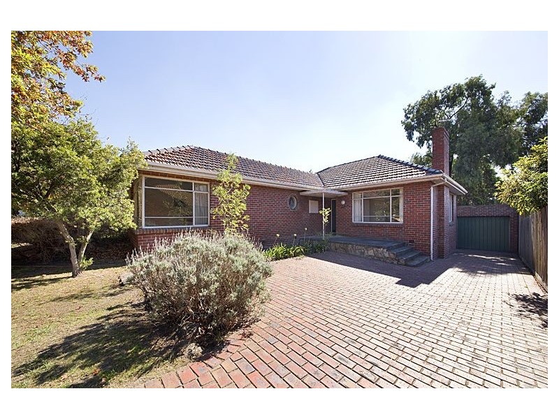 15 Prior Road, Malvern East VIC 3145