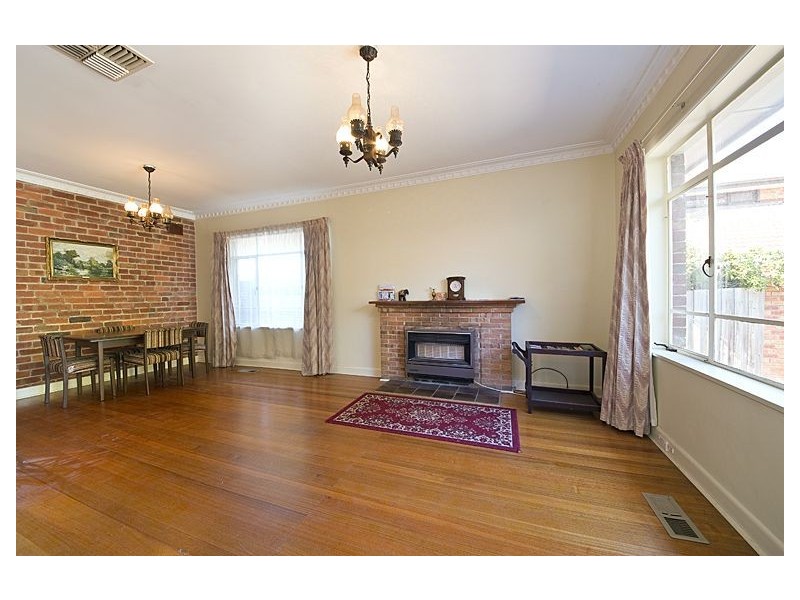15 Prior Road, Malvern East VIC 3145