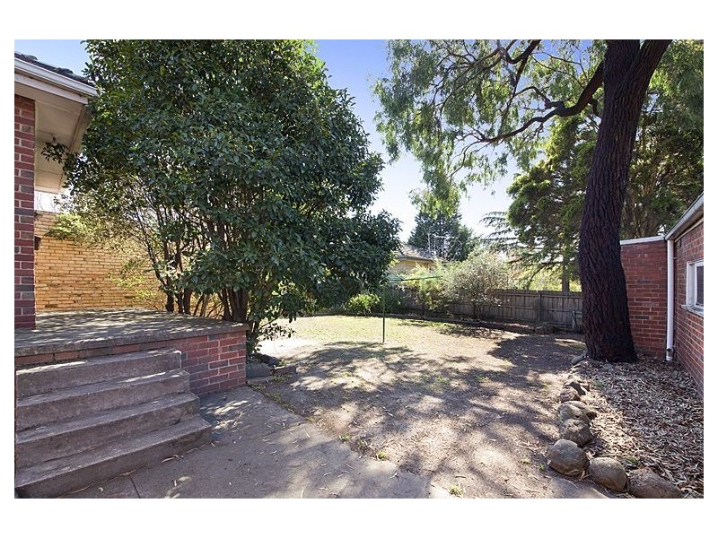 15 Prior Road, Malvern East VIC 3145