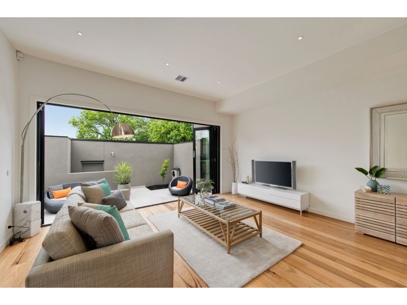 25 Carroll Crescent, Glen Iris VIC 3146