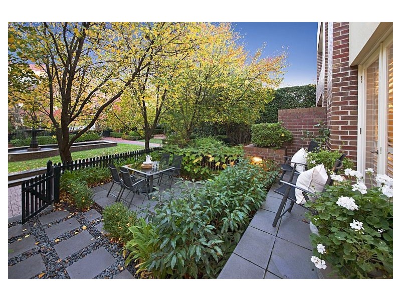 1D Robinson Road, Hawthorn VIC 3122