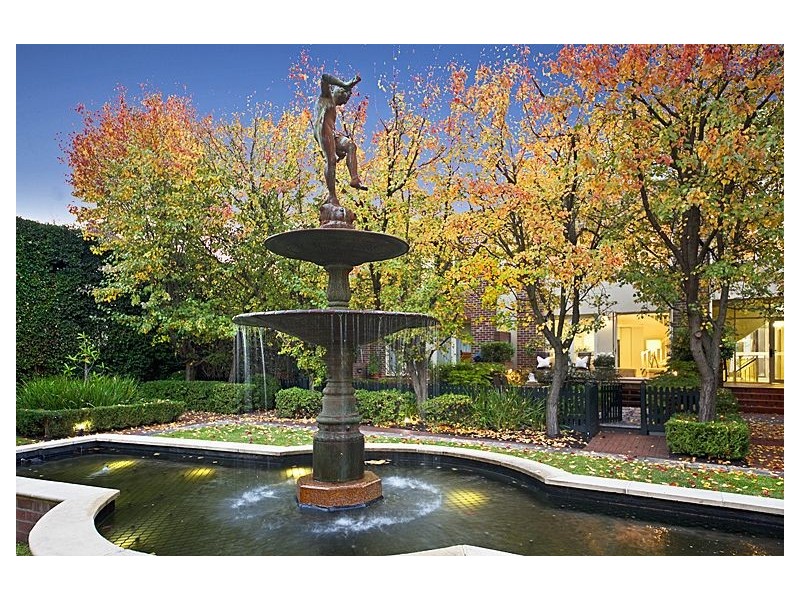 1D Robinson Road, Hawthorn VIC 3122