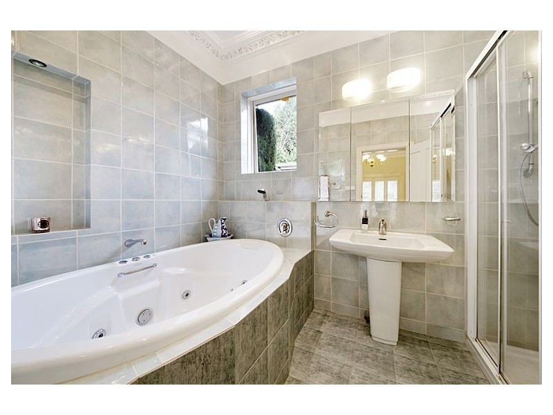 118 Summerhill Road, Glen Iris VIC 3146