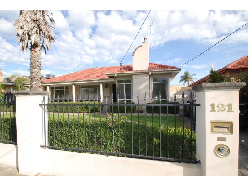 121 Brady Road, Bentleigh East VIC 3165