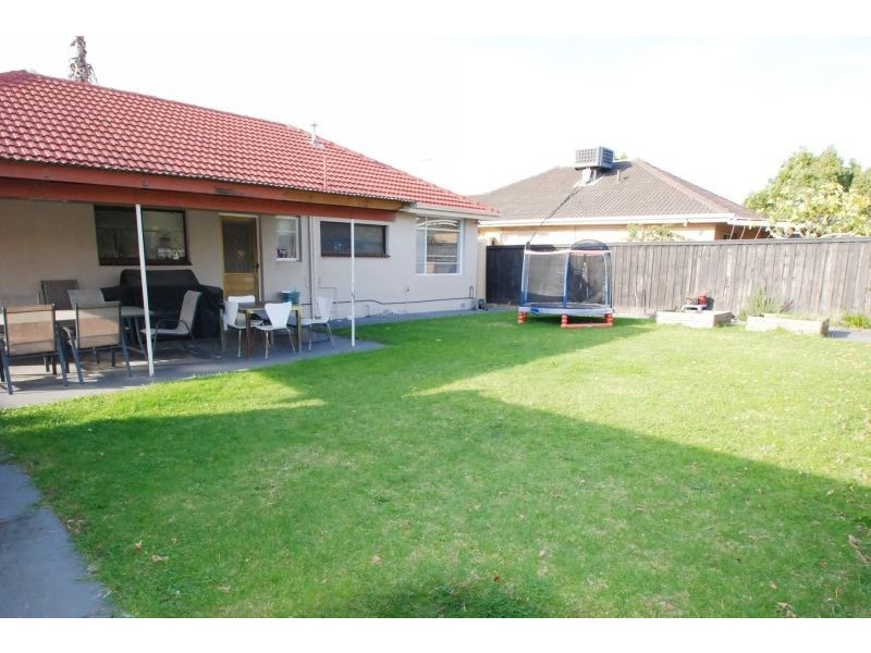 121 Brady Road, Bentleigh East VIC 3165