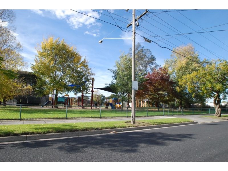 121 Brady Road, Bentleigh East VIC 3165