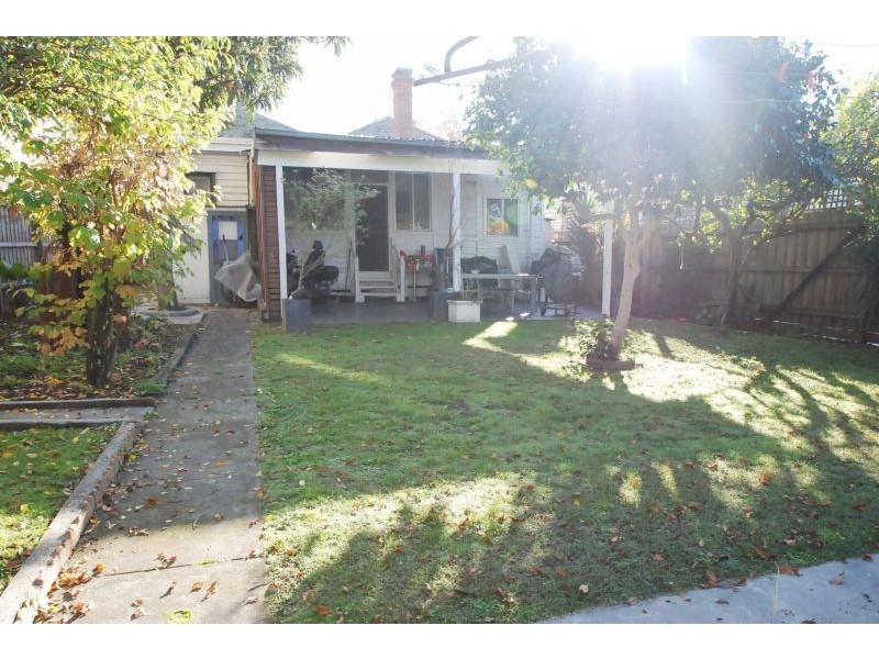 28 Auburn Grove, Hawthorn East VIC 3123