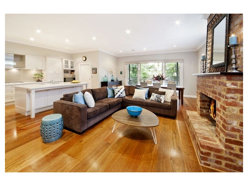 8 Burbank Street, Ashburton VIC 3147