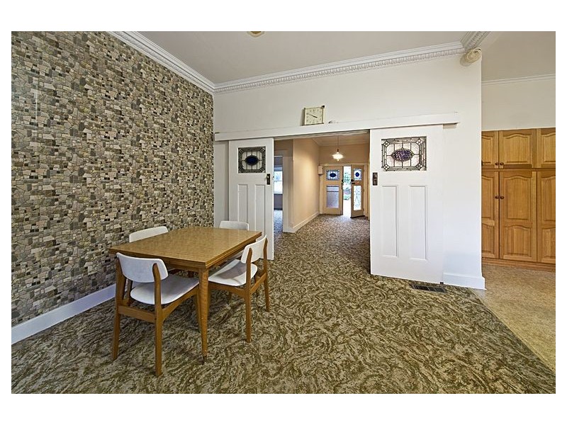 4 York Road, Glen Iris VIC 3146