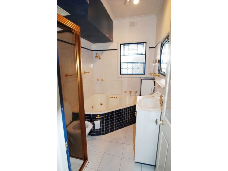 39 Ivanhoe Grove, Malvern East VIC 3145