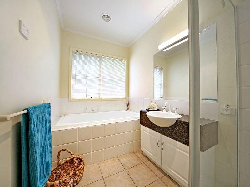 1 Fakenham Road, Ashburton VIC 3147