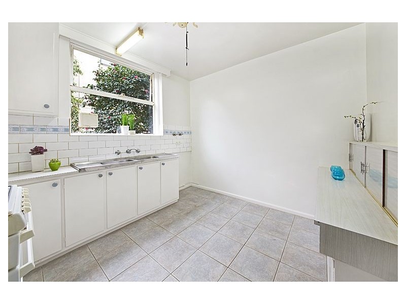 1/11 Fulton Street, St Kilda East VIC 3183