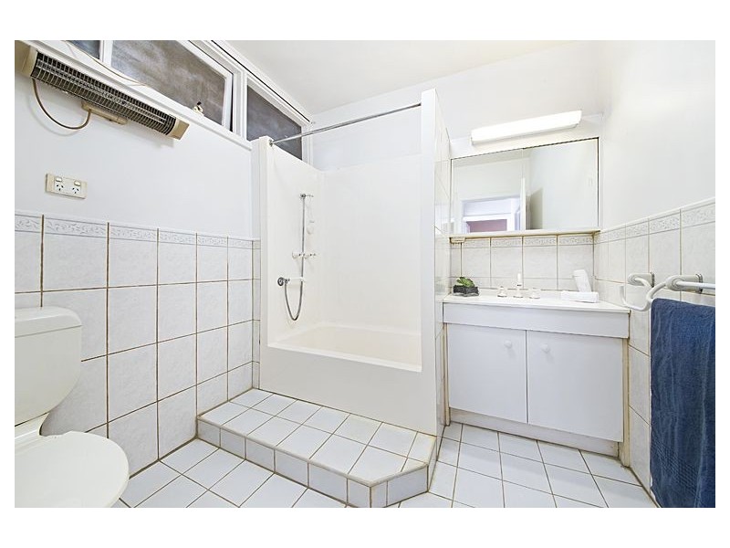 1/11 Fulton Street, St Kilda East VIC 3183