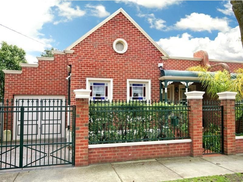 1A Rangeview Avenue, Malvern East VIC 3145