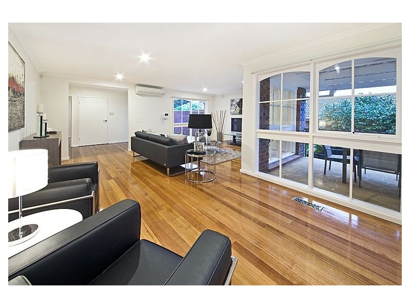 26 Ansett Crescent, Forest Hill VIC 3131