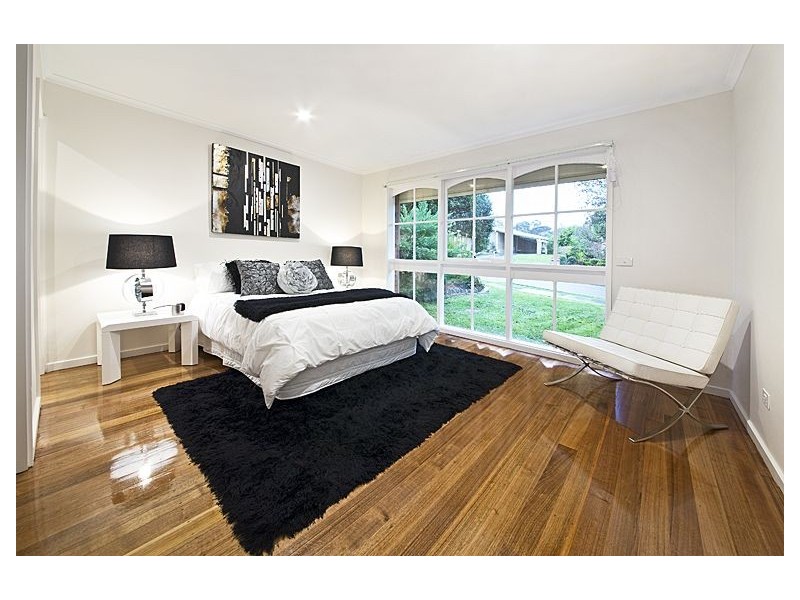 26 Ansett Crescent, Forest Hill VIC 3131