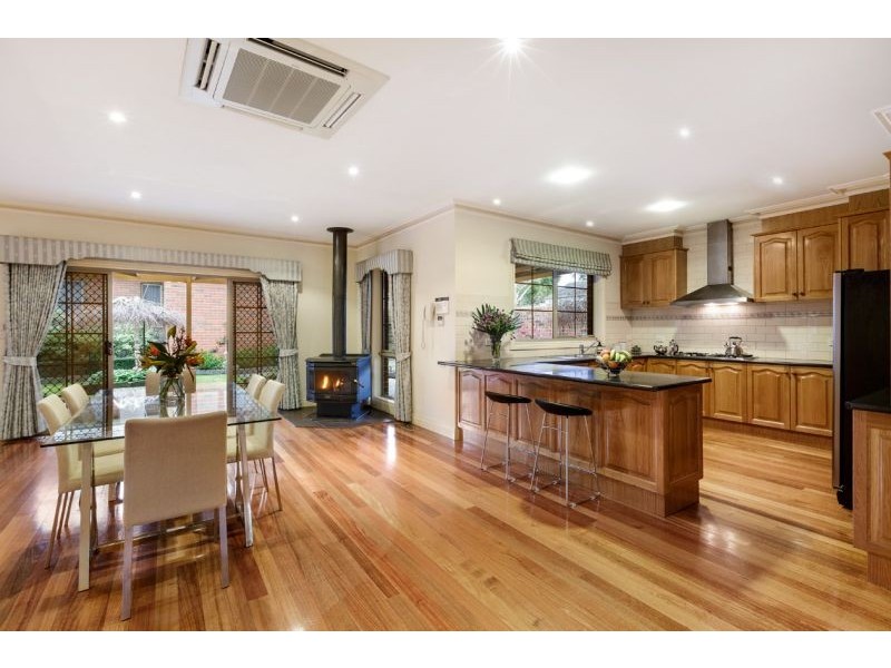 37 Grandview Road, Box Hill South VIC 3128