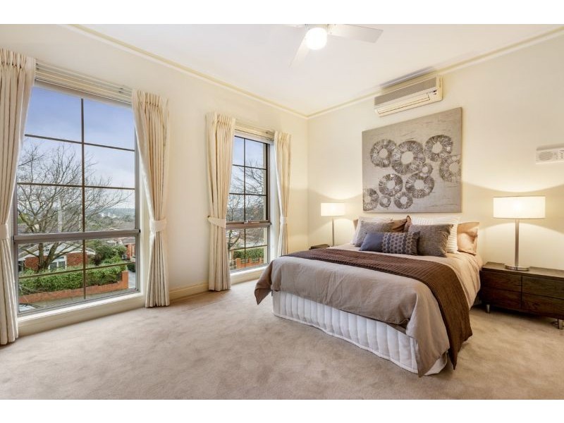 37 Grandview Road, Box Hill South VIC 3128