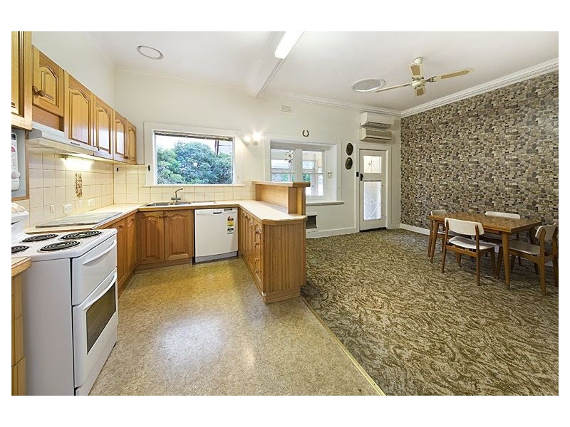 4 York Road, Glen Iris VIC 3146